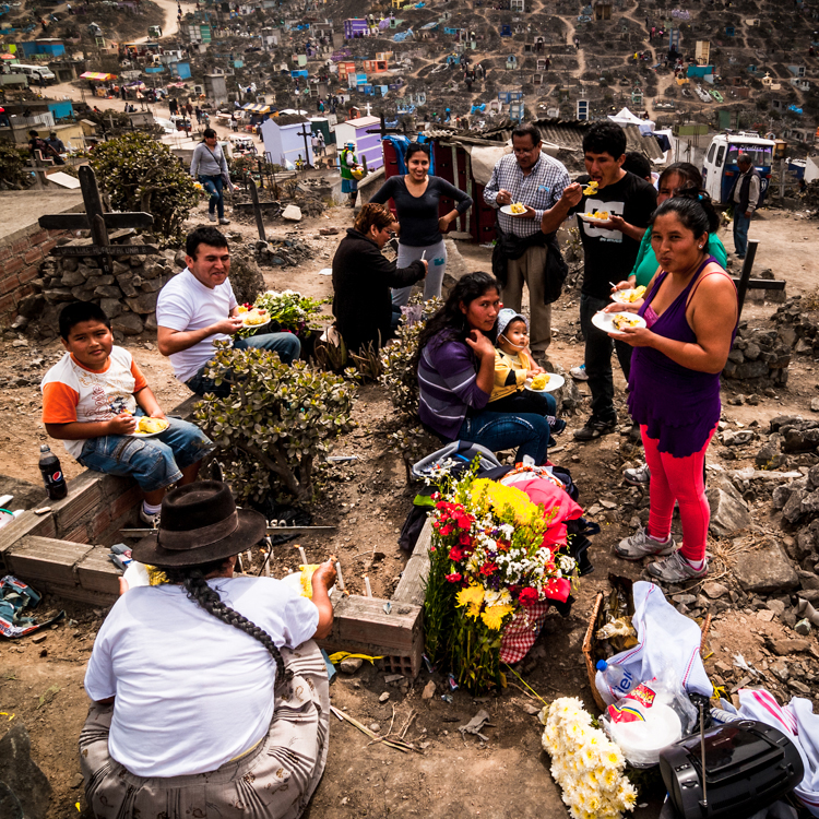 05  cementerio Lima Peru