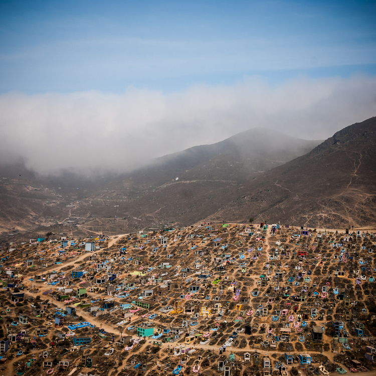 09  cementerio Lima Peru