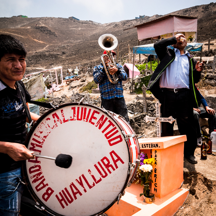 11  cementerio Lima Peru