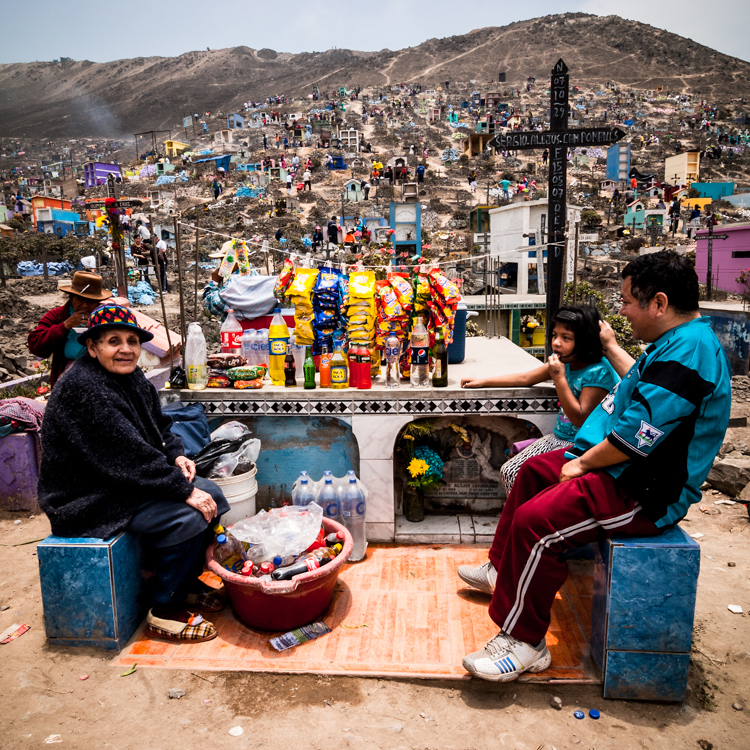 21  cementerio Lima Peru