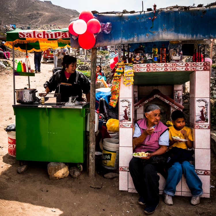 28  cementerio Lima Peru