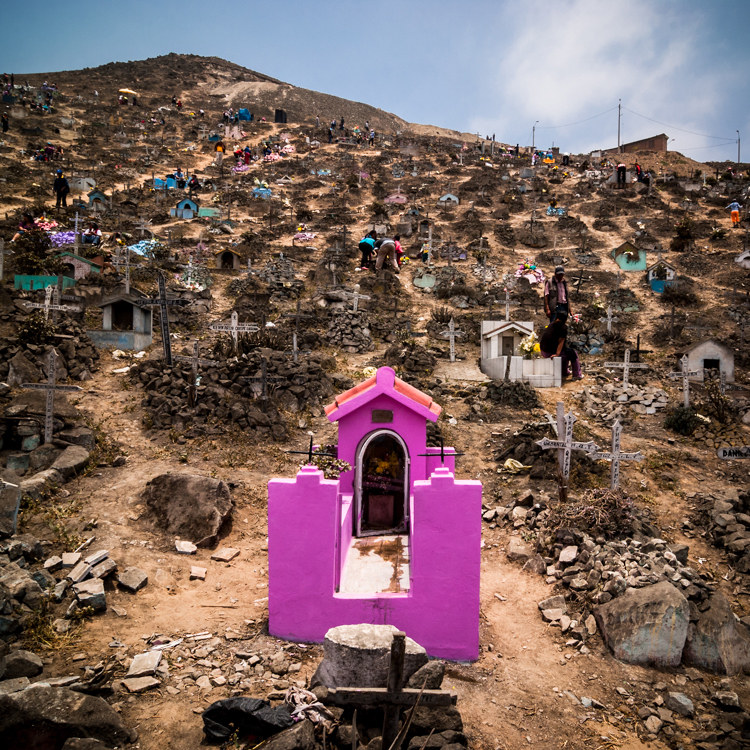 30  cementerio Lima Peru