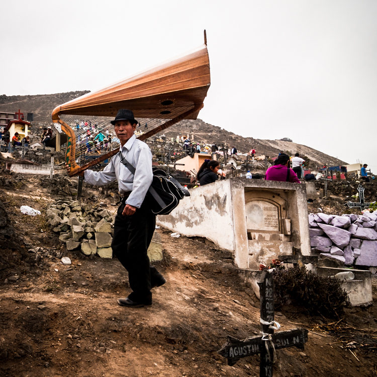 32 cementerio Lima Peru