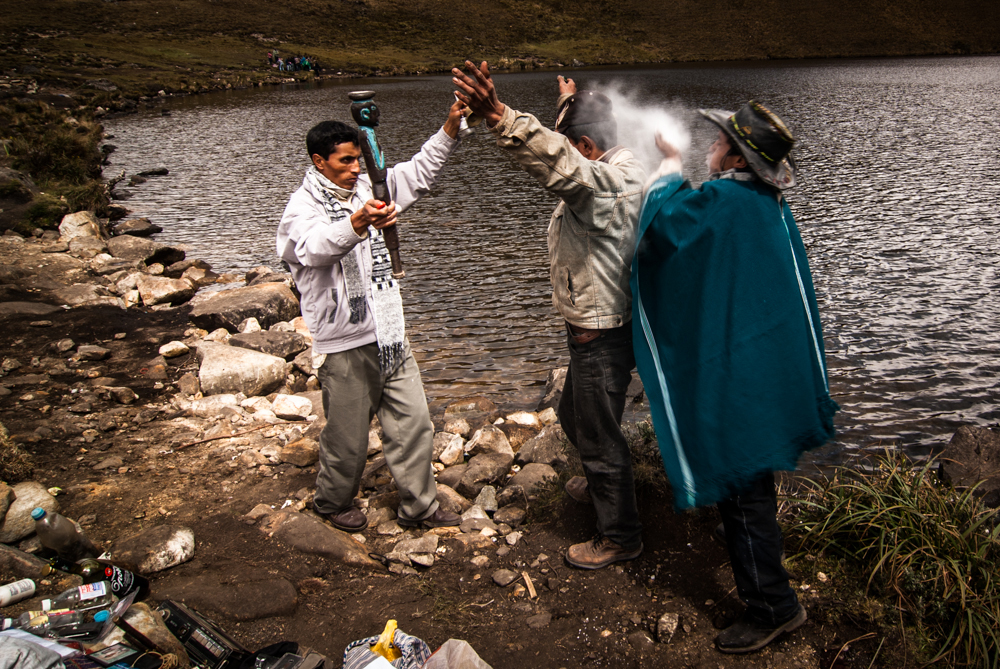 42  curanderos Huaringas