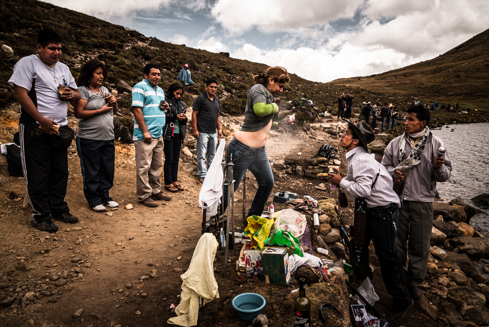 48  curanderos Huaringas
